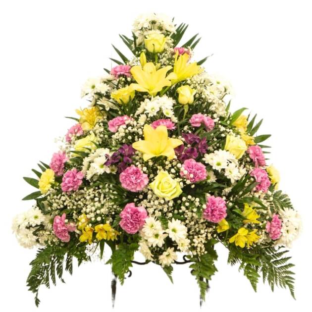 Centro Piramidal 2 - Variado - Funeraria La Montañesa