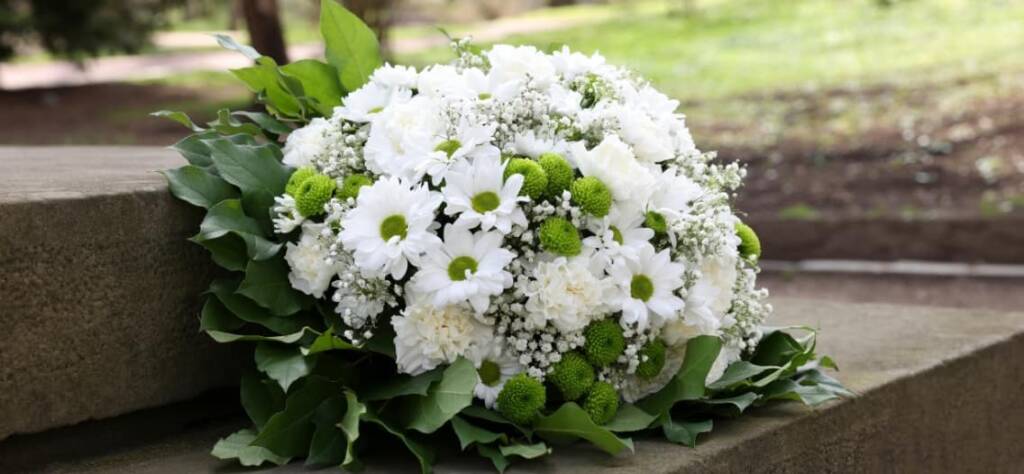 Cómo elegir flores para el tanatorio