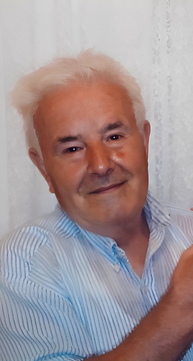 FOTO MAXIMO DE LA TORRE BENITO (la buena)