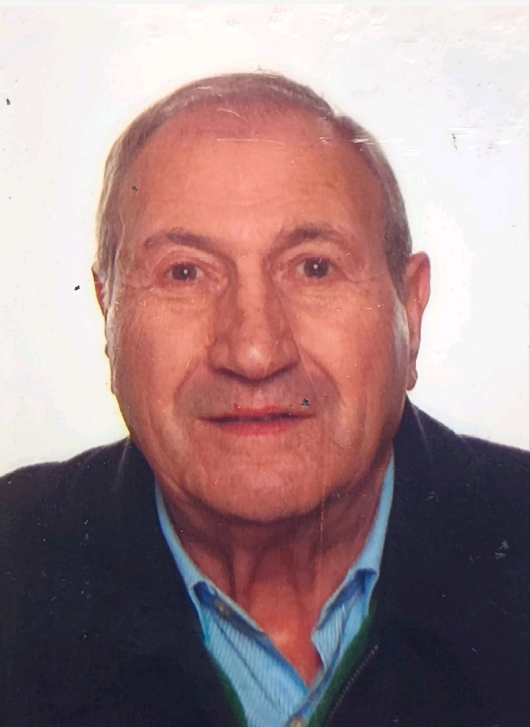 MANUEL VINATEA OCHAGAVIA