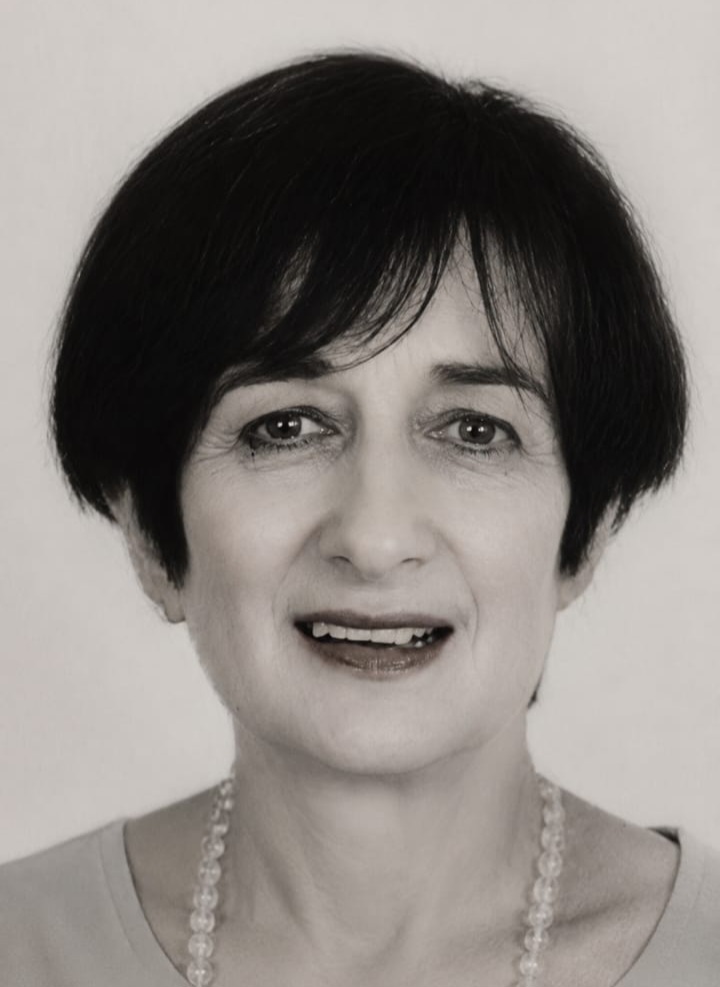 MARIA ANGELES CASTELLANOS CABARGA