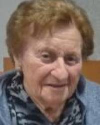 Dña. Ángeles Gómez Ortiz