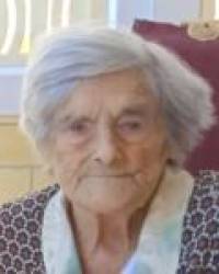 Dña. Julia Barcina Díaz