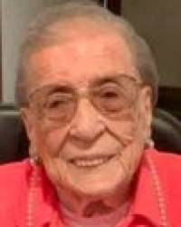Dña. Manuela Camus Echevarrieta