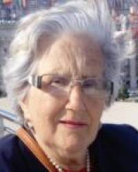 Dña. Manuela Lavín Trueba