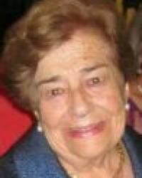Dña. María Ángeles Gómez Bezanilla