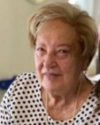 Dña. María del Carmen Santamaría Hierro