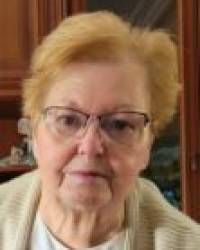 Dña. María Luz Fernández Navarro