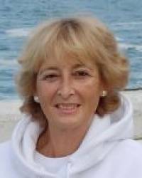 Dña. Mercedes Salazar Fernández